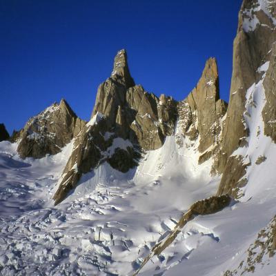Agujas de la S, Saint Exupéry, Rafael Juarez